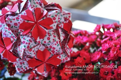 KUSUDAMA AMOR AOS PEDAÇOS, design Flaviane Koti 30 módulos
